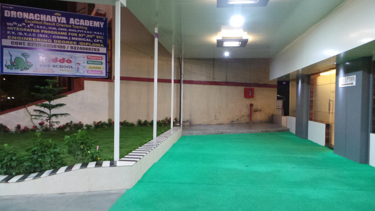 Hotel Galaxy Residency Vasai Exterior foto